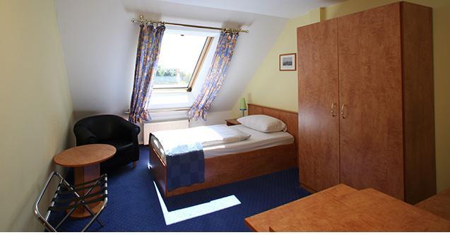 Albatros Airport Hotel Mörfelden-Walldorf Pokoj fotografie