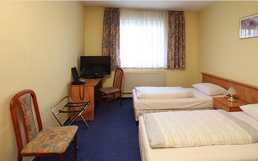 Albatros Airport Hotel Mörfelden-Walldorf Pokoj fotografie