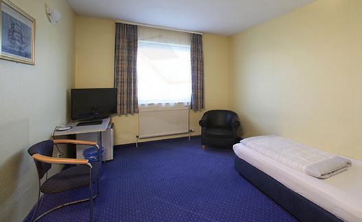 Albatros Airport Hotel Mörfelden-Walldorf Pokoj fotografie